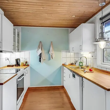 Semesterbostad Beautiful In With Kitchen