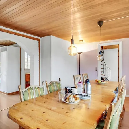 Semesterbostad Beautiful In With Kitchen Millinge