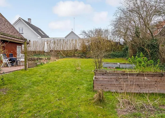 Beautiful In With Kitchen